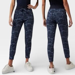 NWOT Athleta Trekkie North Jogger Pants Ethereal Bloom Cottage Blue Floral 14 T